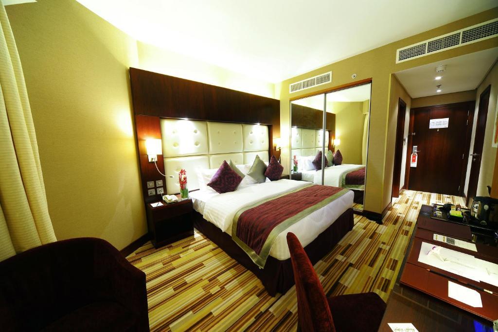 Monaco Hotel Dubai Zimmer foto